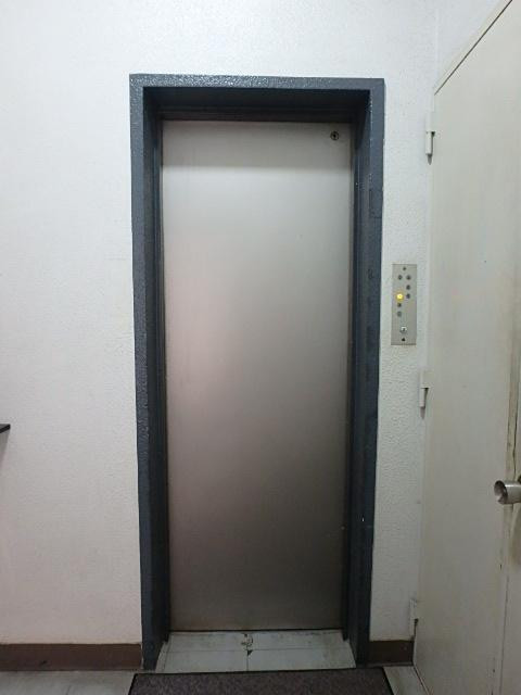 ホール②