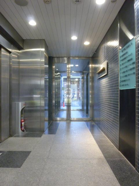 亀戸東口駅前ビルホール①