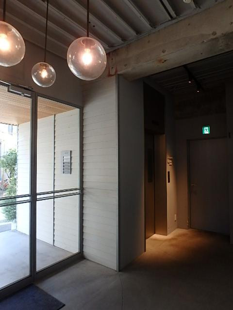 ホール②