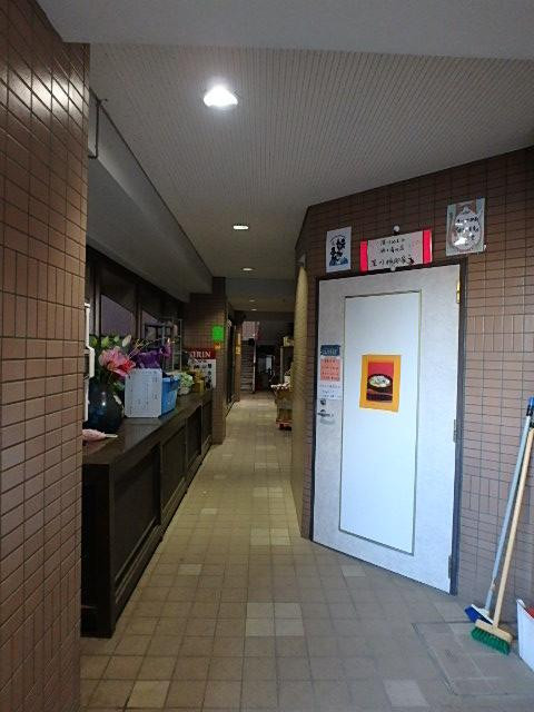 泉屋ビルホール①
