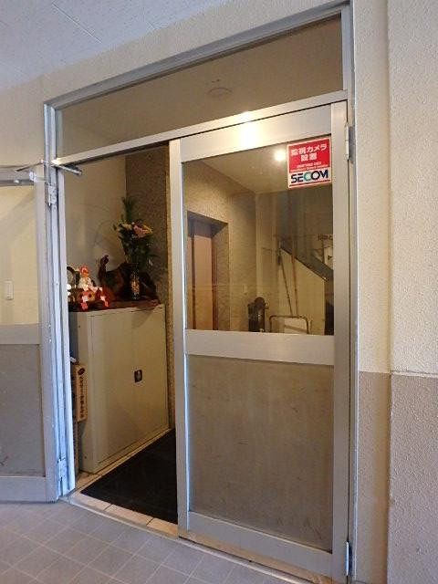 安田ビルエントランス③