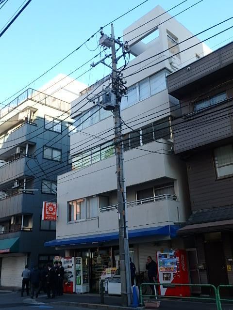 間部ビル外観②