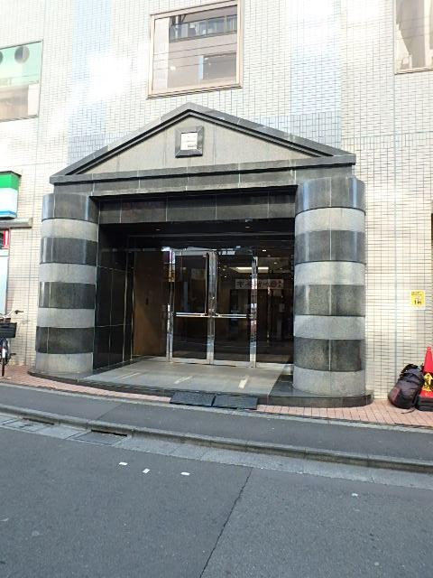 エントランス①