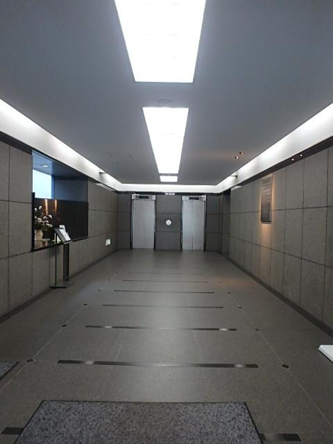 ホール①