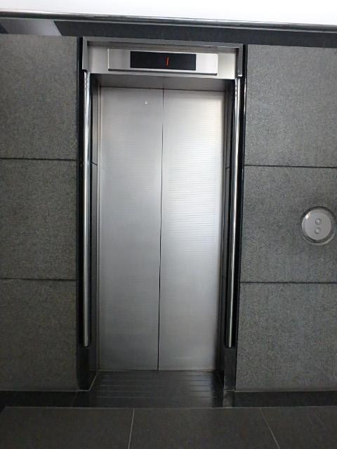 ホール③