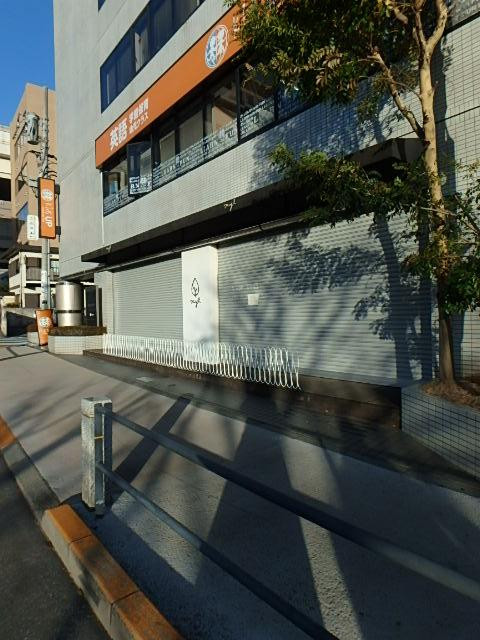 エントランス①