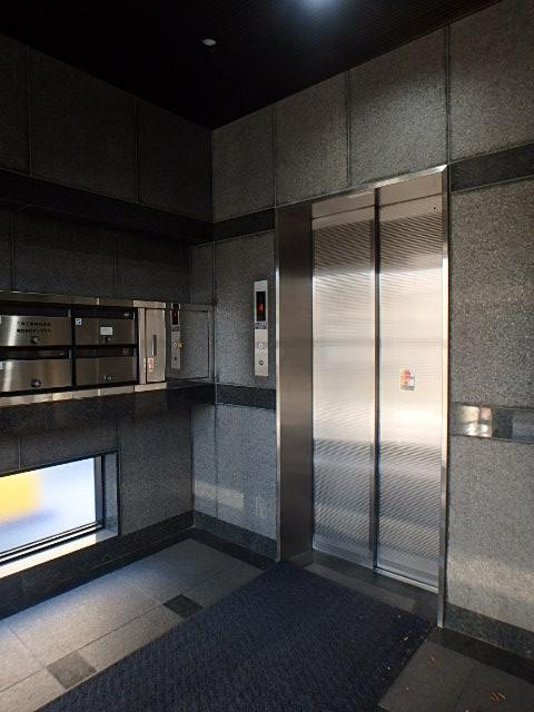 ホール①