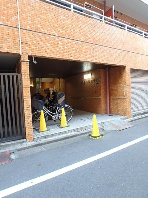 エントランス①