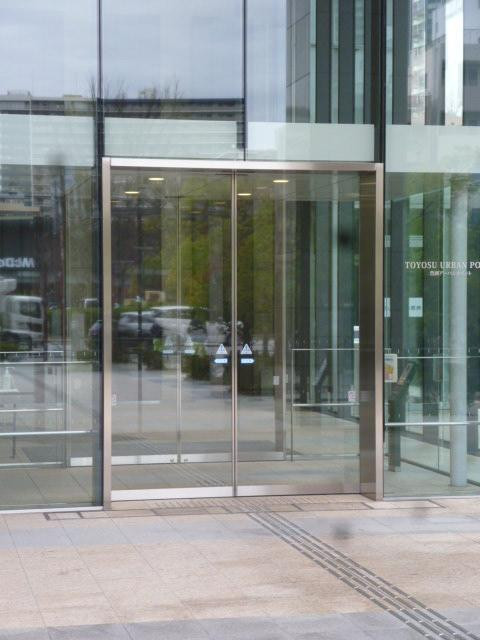 エントランス②