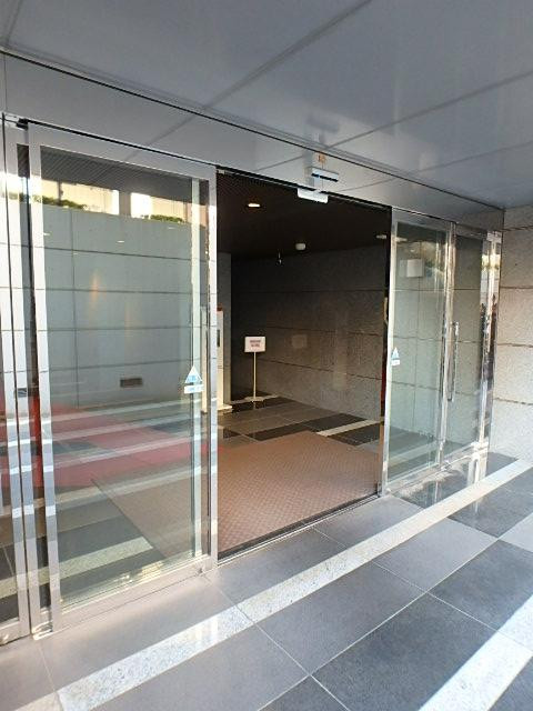 第１びる本館エントランス③