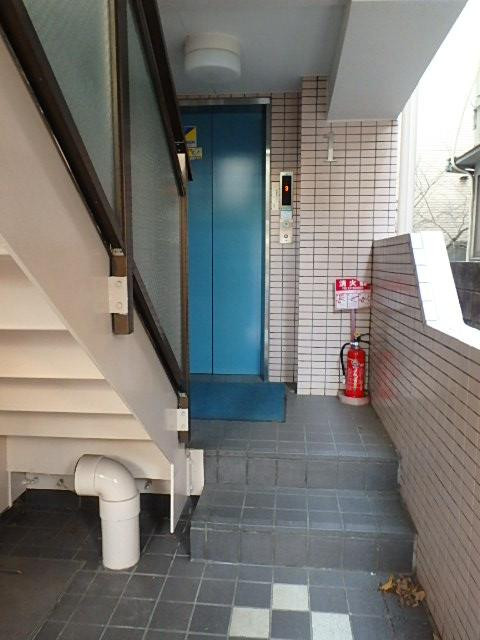 ＴＫＹビルホール①