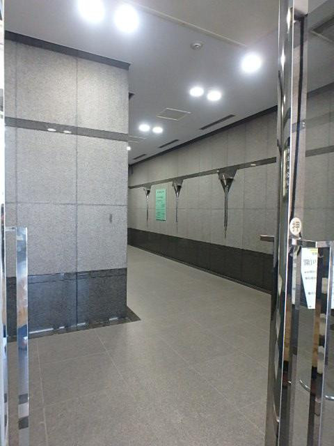 ホール①