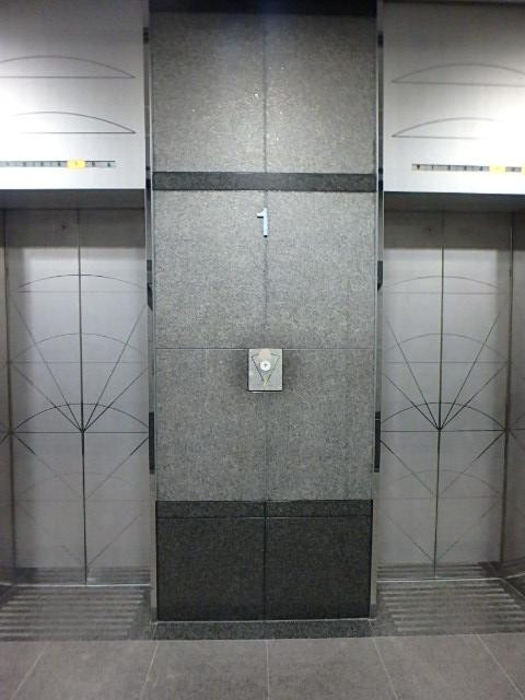 ホール③