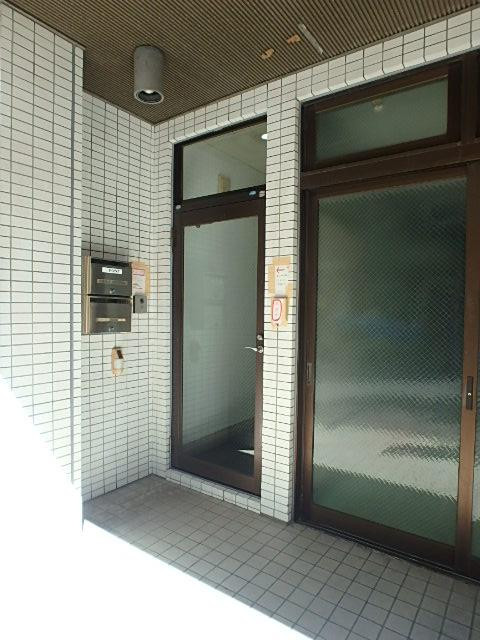舩田ビルエントランス③