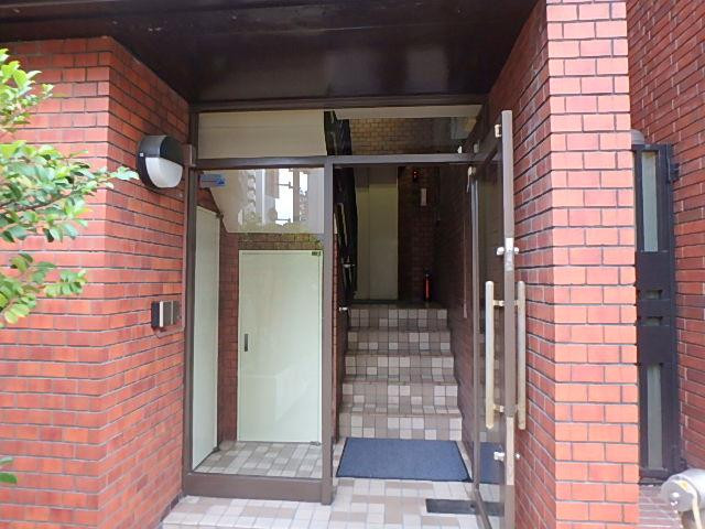 愛宕小西ビルエントランス②