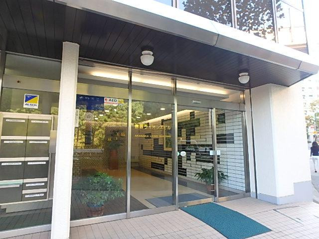 赤坂ライオンズビルエントランス②