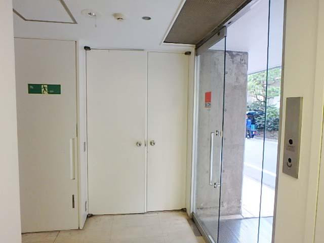 知性ビルホール②