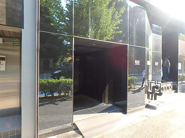 メットライフ元赤坂ウェストエントランス①