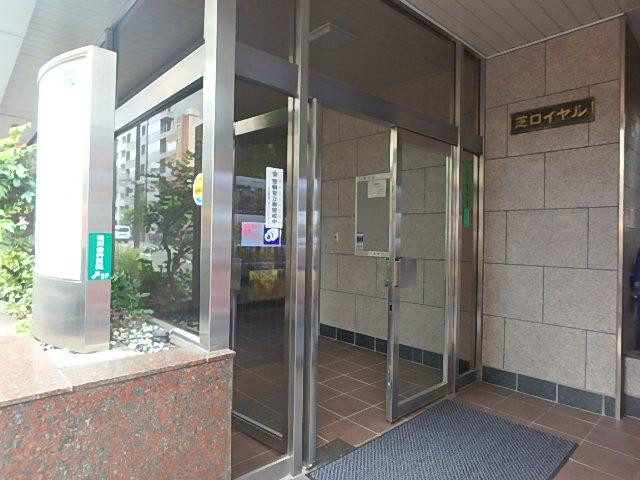 芝ロイヤルビルエントランス②