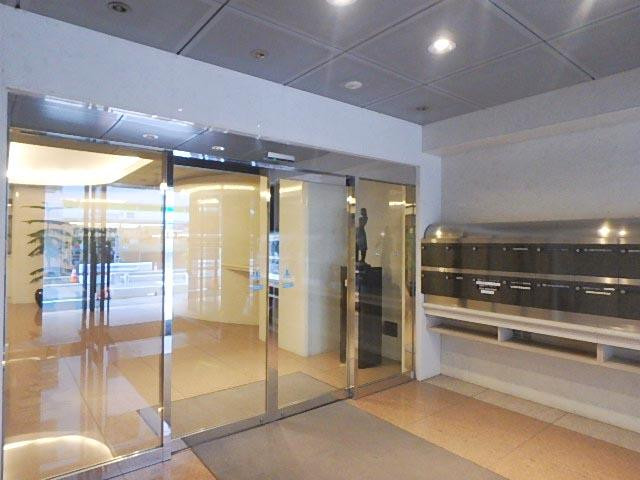 虎ノ門東洋共同ビルエントランス③