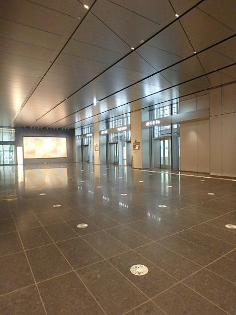 ホール②