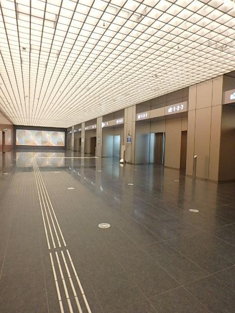 ホール⑥