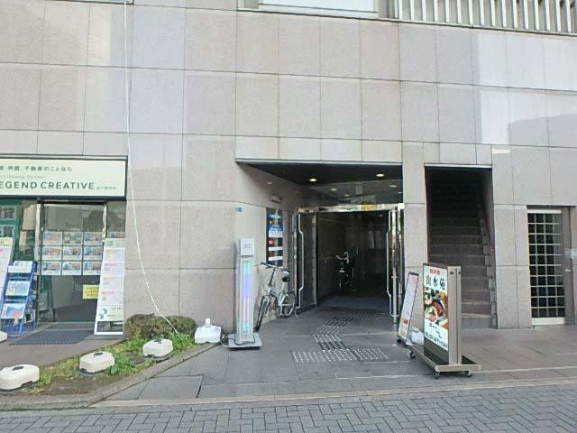 エントランス①