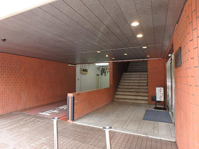 エントランス①