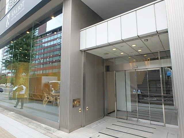 ニッテン三田ビルエントランス①