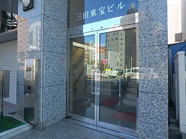 三田東宝ビルエントランス②