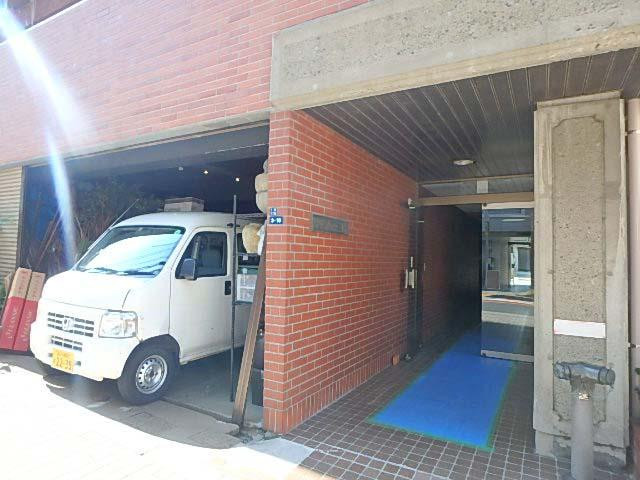 エントランス①