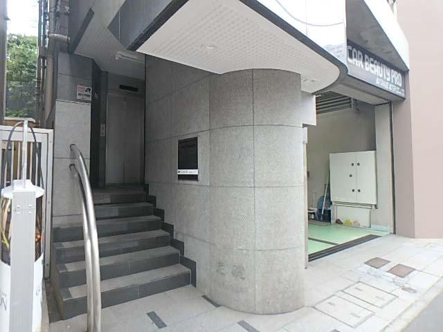 ＷＡＴＡＮＡＢＥビルエントランス①