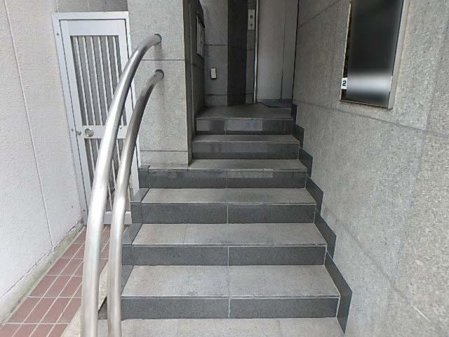 ＷＡＴＡＮＡＢＥビルエントランス②