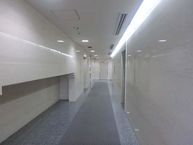 プラスシフト三田ホール①