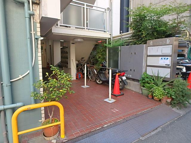 プラザ芝ビルエントランス①