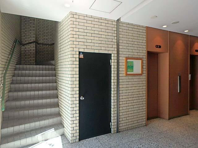 ホール①