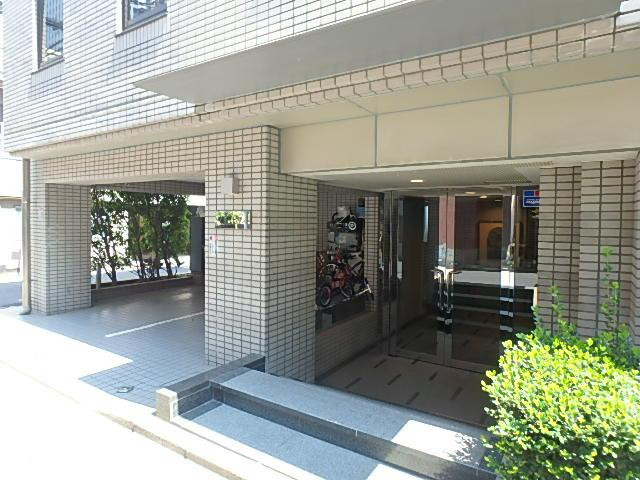 柴村ビルエントランス①