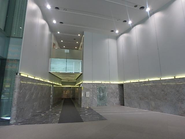 ホール①