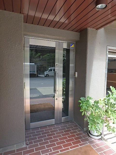 五幸商事ビルエントランス②