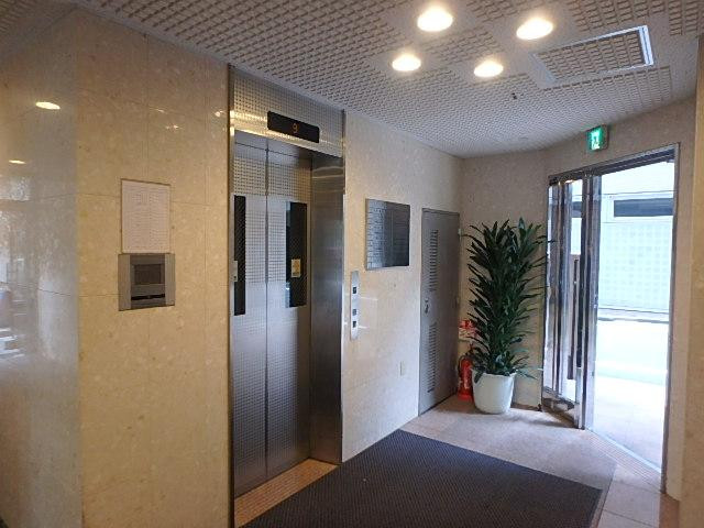 ホール③