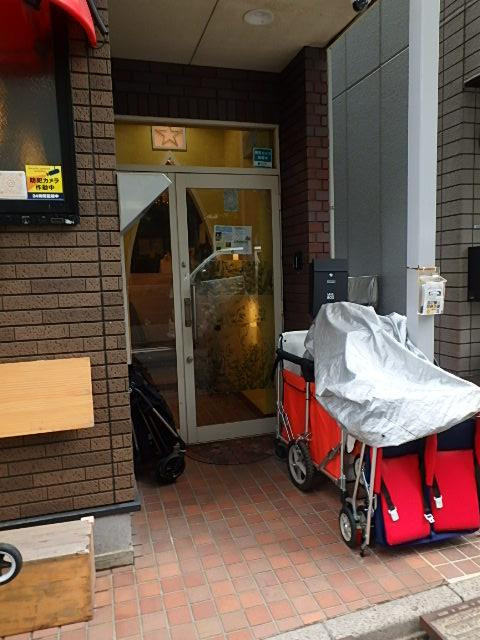 スライベックスコートエントランス①