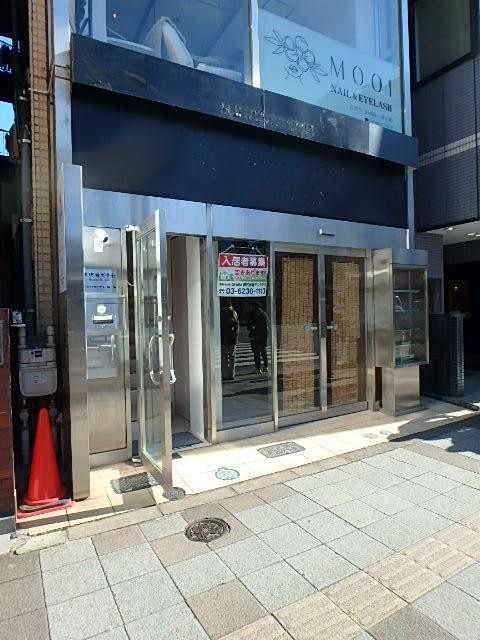 グランディックビルエントランス①