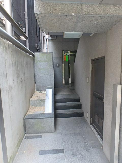 坂野ビルエントランス②