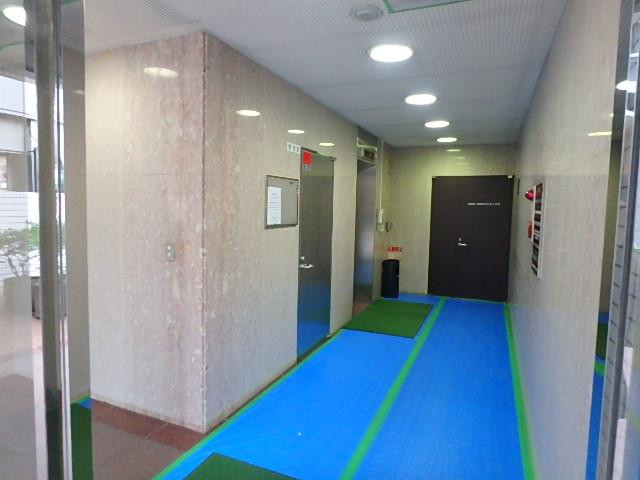 ホール①