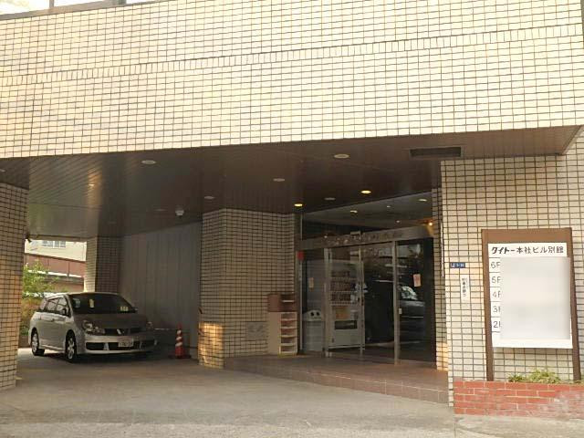 エントランス①
