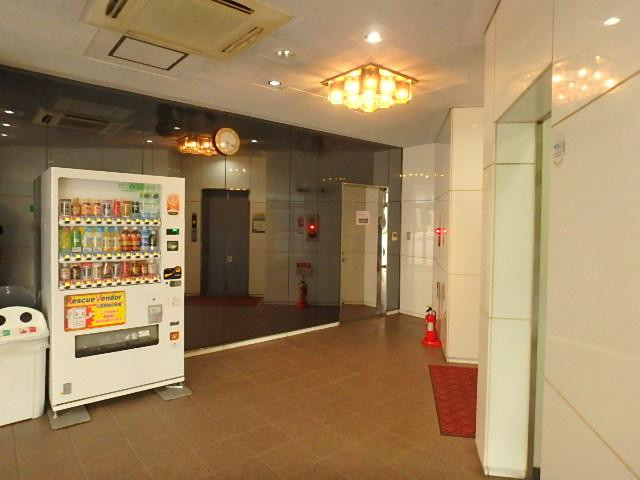 ホール①