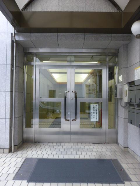 第４田町ビルエントランス①