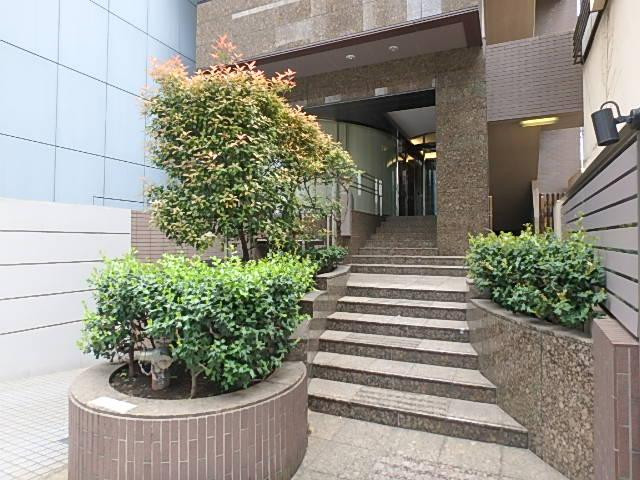 エントランス①