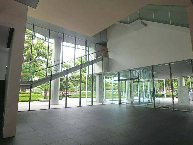 ホール④