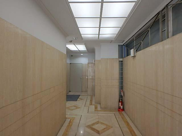 コスモタワービルホール①